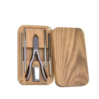 JM Best Seller Luxurious Pedicure Manicure Set Eco-friendly Stainless Steel Nail Clipper Dead Skin Pliers Pusher Box Packaging