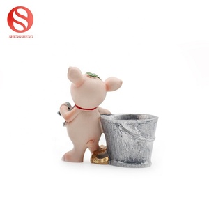Polyresin arte personalizado regalo encantador chico con suerte cerdo estatua deco resina cerdo figuras - Product Image 5