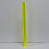 Feuille réfléchissante microprismatique fluorescente jaune-vert en PVC/PET, imprimable UV, autocollant de sécurité étanche pour signalisation routière