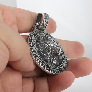 Collar de Acero Inoxidable con Colgante de Lobo, Estilo Punk Retro para Hombre, Color Plateado 24096 - Product Image 3