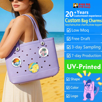 Nouveauté 2026 : Breloques 2D en PVC pour sacs, mignonnes, à faire soi-même, 67 breloques à motifs de ballons de sport et marins avec impression UV, pour décorations de sacs de plage, accessoires en gros