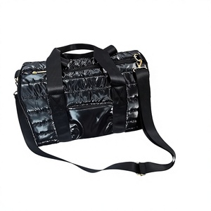 Sac de voyage en nylon noir avec logo tendance, grande capacité, fermeture éclair, style minimaliste, toutes saisons, portable, bagage à main - Product Image 2