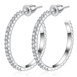 Orecchini a Cerchio per Donne, Stile Semplice da Vacanza, Accessori per Orecchie per Uso Quotidiano - Product Image 1