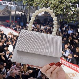 Bolso clutch extragrande para mujer en piel de becerro con estampado animal modelo HDE-0007 de 2019 - Práctico y fácil de transportar - Product Image 3