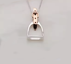 Collar de Buena <span class=keywords><strong>Suerte</strong></span> con Caballo, Herradura, Freno, Estribo y Bocado en Plata de Ley 925, Joyería Ecuestre - Product Image 1