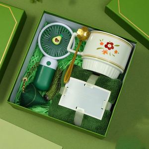 Ensemble cadeau d'entreprise de style chinois de couleur verte pour les clients, souvenirs pour les employés avec tasse isotherme pour hommes et femmes - Product Image 4