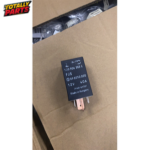 <span class=keywords><strong>Relais</strong></span> de pompe à carburant 1J0906383C 409 adapté pour TT JETTA - Product Image 1