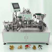 Machine de pressage de vannes d'extincteurs avec ensemble de poignée de fixation personnalisée et positionnement stable du cylindre