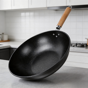 Wok de acero con alto contenido de carbono de 28 cm, cuerpo de una sola pieza, resistente a arañazos, al desgaste y a la corrosión, en stock. - Product Image 1