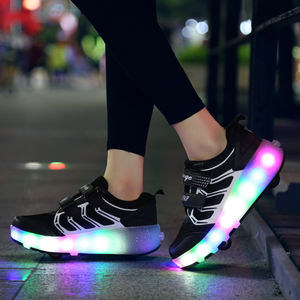 Chaussures de <span class=keywords><strong>patin</strong></span> à roulettes lumineuses à LED de <span class=keywords><strong>taille</strong></span> 27-43 pour enfants et adultes Chaussures de sport à double roue de charge - Product Image 6