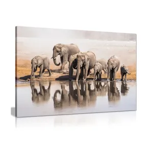 Famiglia di elefanti africani che bevono A una pozza d'acqua foto di tela stampa animali Wildlifet poster pittura di arte della parete decorazione per la casa