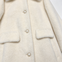 Manteau long blanc pour femme 100% polyester, duveteux, avec col en vraie fourrure de renard amovible, boutons perlés, mi-mollet, chaud et élégant