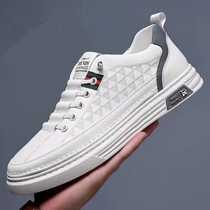 Vente en gros – Nouveauté 2026 – Tendance Printemps-Été – Mocassins souples et baskets décontractées respirantes pour hommes – Idéales pour le quotidien et la course à pied - Product Image 4