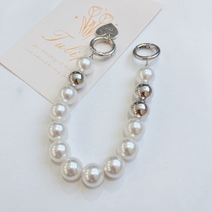 Porte-clés en plastique acrylique Y2K avec perles, bracelet anti-perte, breloque cœur mignon, cordon de téléphone en perles chromées argentées - Product Image 5