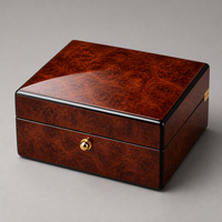Boîte à montre de luxe en laque, grain de bois de palissandre, finition piano, avec charnière dorée et coussin en velours pour homme