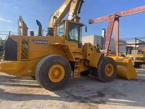 รถตักล้อยาง VOLVO L180F มือสองจากสวีเดน น้ำหนัก 8 ตัน สภาพดี ชั่วโมงการทำงานต่ำ รถตักงานหนัก - Product Image 3