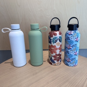 Botellas de Agua Deportivas Portátiles de Acero Inoxidable con Aislamiento al Vacío de Doble Pared y Boca Pequeña, Pintadas en Goma, de 350 ml, 500 ml y 750 ml - Product Image 1