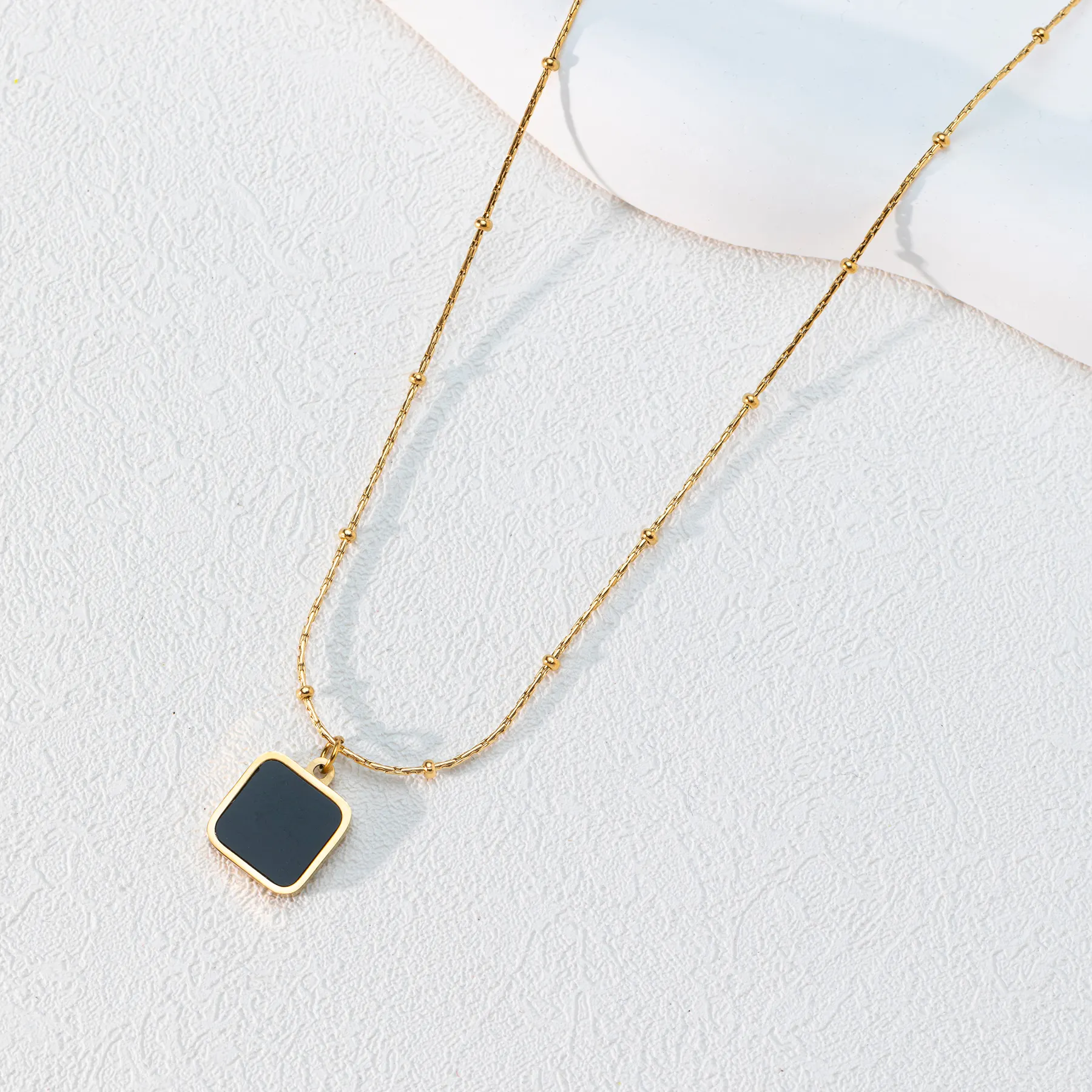 Elegant Chain Necklace Chain Square Black Pendant Necklace Stainless Steel Necklace Jewelry Wholesale