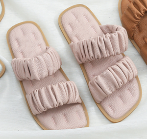 Nouvelles pantoufles décontractées d'été, design plissé tendance, chaussures plates de plage, semelles souples et durables, chaussures pour femmes - Product Image 5