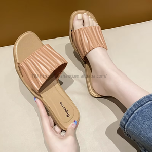 Fashionable High Quality Designer Women <b>Slides</b> <b>Slippers</b> Flat Women <b>Slippers</b> Home Beach Luxury <b>Slippers</b> for Women - Product Image 5