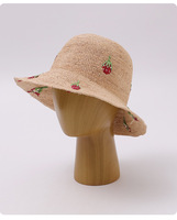 Chapeau Bob en Raphia Naturel Tressé à la Main, Motif Fraise, Style Champêtre, Protection Solaire Estivale pour Femme, Effet Amincissant Visage Japonais