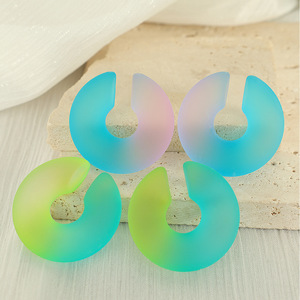Pendientes de resina con gradiente en forma de C para mujer, pendientes colgantes, accesorio de moda estilo gelatina colorido - Product Image 2