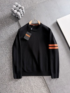 Pull en tricot chaud et extensible noir 100% laine de qualité supérieure, style vintage décontracté, ajusté, pour homme, de la marque Zeg. - Product Image 1