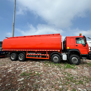 Camion-citerne Sinotruk Howo 8x4 à bas prix, 12 roues, <span class=keywords><strong>d</strong></span>'<span class=keywords><strong>occasion</strong></span>, 30000L, utilisé pour le transport de diverses matières combustibles - Product Image 4