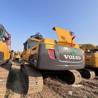 Excavatrice sur chenilles hydraulique d'occasion VOLVO EC250DL de 24 tonnes, robuste, avec accessoires gratuits pour la construction