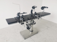 Table d'opération manuelle pour salle de bloc opératoire de l'hôpital MT MEDICAL, service de chirurgie générale