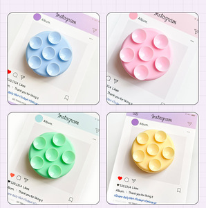 Soporte Universal para Teléfono Seezik, Plegable y Multifuncional, con Adhesivo de Silicona de Doble Cara - Product Image 1