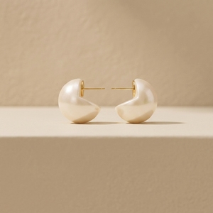<span class=keywords><strong>Orecchini</strong></span> a perno dal design minimalista con perle bianche a forma di bocca di pesce, eleganti, alla moda, versatili e adatti per il commuting - Product Image 6