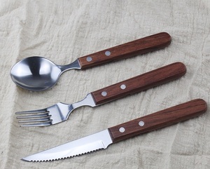 Ensemble de couverts 3 pièces en acier inoxydable avec manche en bois de bambou (cuillère, fourchette et couteau) - Product Image 6