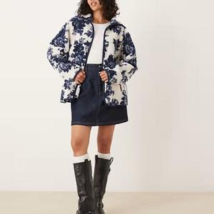 <span class=keywords><strong>Felpa</strong></span> con logo personalizzato di fabbrica in tessuto in pile alla moda da donna a manica lunga con colletto spalmato stampato floreale con polsini elastici - Product Image 3