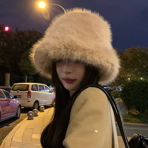 หมวกขนมิงค์เทียมสีกากี สำหรับฤดูใบไม้ร่วงและฤดูหนาว ปิดหู อุ่นสบาย ทรงชาวประมง ช่วยให้ใบหน้าดูเรียว หมวกทรงเล่ยเฟิงสำหรับผู้หญิง - Product Image 4