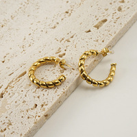 Boucles d'oreilles créoles torsadées en acier inoxydable 304 plaqué or 18 carats sous vide ou couleur acier, créoles ouvertes texturées de 26 mm pour femme