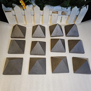 5cm En Gros Cristaux Naturels Sculpture À La Main <span class=keywords><strong>Shungite</strong></span> <span class=keywords><strong>Pyramide</strong></span> Pierres De Guérison à Vendre - Product Image 1