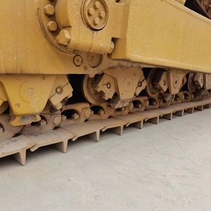 Bulldozer Usado Caterpillar D9R con Motor Cummins y Bomba Denison, Capacidad de Aplicación de Asfalto de 10 m, para Construcción y Minería - Product Image 3