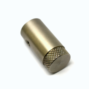 Piezas CNC de alta precisión, componentes moleteados de acero inoxidable mecanizados con torneado CNC mecánico para un posicionamiento preciso - Product Image 1