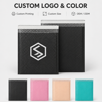 Enveloppe matelassée noire en polybulle pour envoi postal en gros avec logo personnalisé pour l'expédition express de vêtements