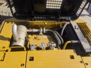 Precio barato usado Caterpillar CAT323D2L usado excavadora sobre orugas 23 toneladas máquina grande buen estado excavadora de segunda mano - Product Image 6