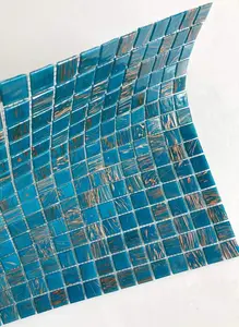 Azulejo de mosaico de vidro para piscina, cor azul personalizada, formato quadrado com superfície brilhante para paredes interiores