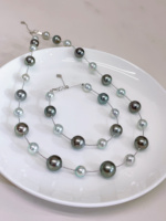 Ensemble collier et bracelet étoilé en perles de riz et perles de Tahiti mélangées, avec fermoir extensible 18K
