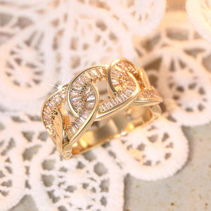 Anello di Lusso T0800 per Donna in Oro Massiccio 18K con Diamanti Taglio Baguette Colore G Naturale per Uso Quotidiano - Product Image 5