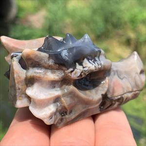 Vente en gros de sculptures artisanales de tête de dragon en agate volcanique polie de style bohème, de haute qualité, pour une décoration intérieure unique et des cadeaux de fêtes - Product Image 5