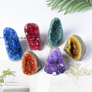 Vente en gros de pierres de guérison en cristal naturel, rectangulaires/carrées, polies, pour la purification, la méditation, les grappes de cristaux colorés pour le Feng Shui - Product Image 4