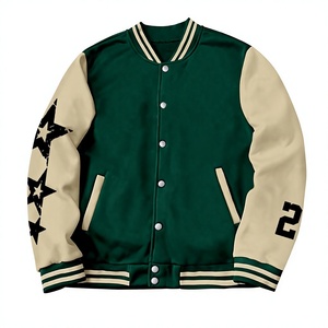 Blouson universitaire personnalisé en laine vert forêt avec manches contrastantes crème et patchwork étoile, style athlétique universitaire, chaud pour l'hiver, veste bomber d'extérieur - Product Image 1
