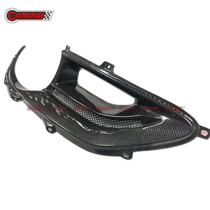 Couvre-feux arrière de style capot en fibre de carbone sèche de qualité supérieure pour Ferrari 488 - Product Image 6