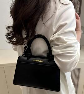 High Quality Women's PU Leather Canvas Handbag <b>Large</b> Capacity Sling Shoulder Bag Durable Polyester Lining Fashion Designer Bags - Product Image 6