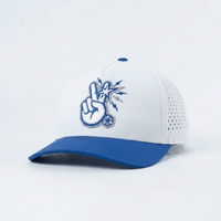 Casquette 5 panneaux blanche et bleue pour hommes et femmes, respirante, avec trous perforés au laser, patch brodé dessin animé, visière incurvée, chapeau de sport